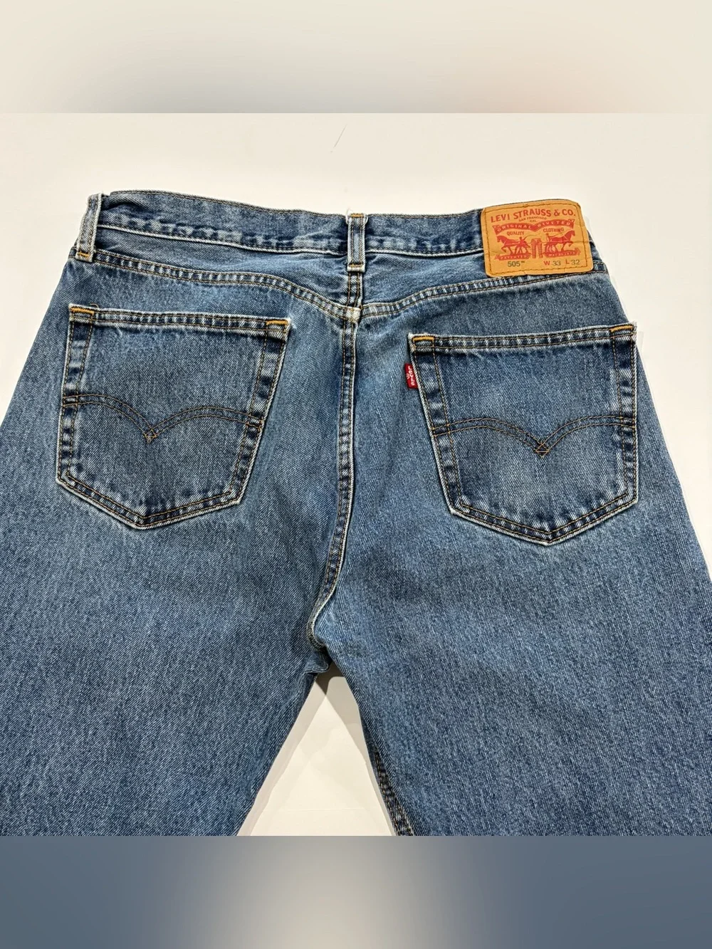 Levi’s‎ 505 Men’s Jeans 33x32 Regular Fit Straight Leg Blue Denim 00505-4886